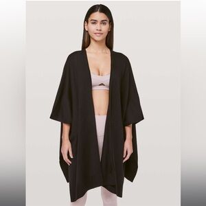 Lululemon Free to Coast Wrap